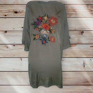 Sadie & Sage M/L Embroidered Sage Green Open Front Kimono Tunic Cover Up